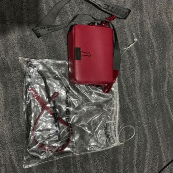 Off-white Binderclip Bag - Picture 1 of 5